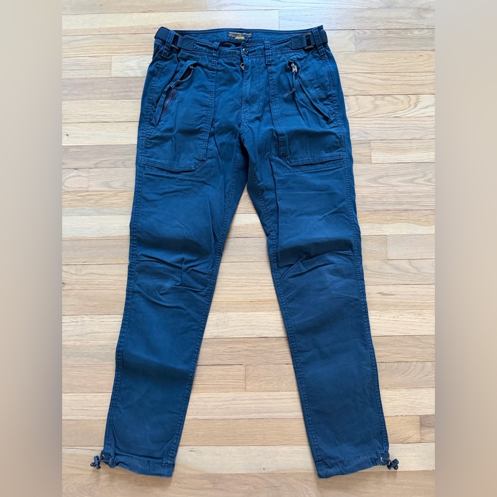 Abercrombie & Fitch Men’s Dark Blue Cargo Pants